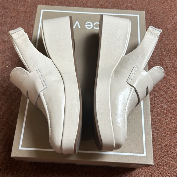 Dolce Vita Ivory Crinkle Patent Leather 6.5 EUC - Picture 4 of 7